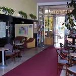 Mars فندق