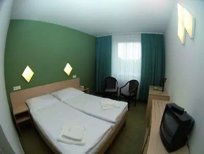 Hotell Mars 3*